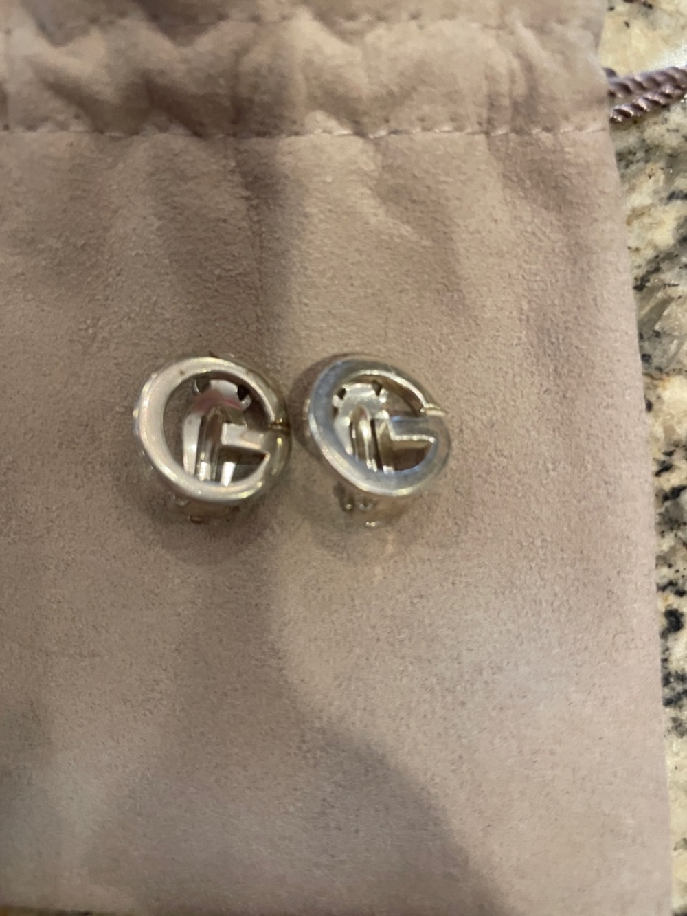 Women Accessories Identification